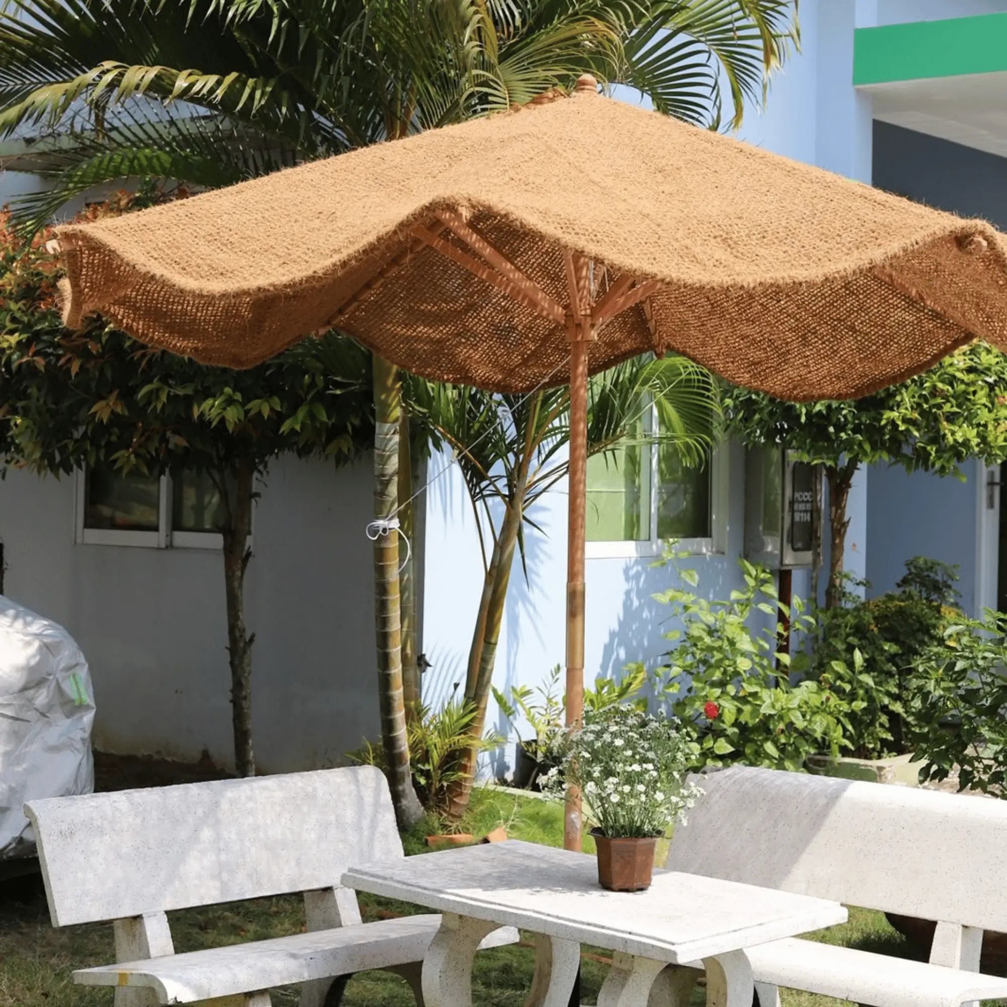Parasol en fibre de coco