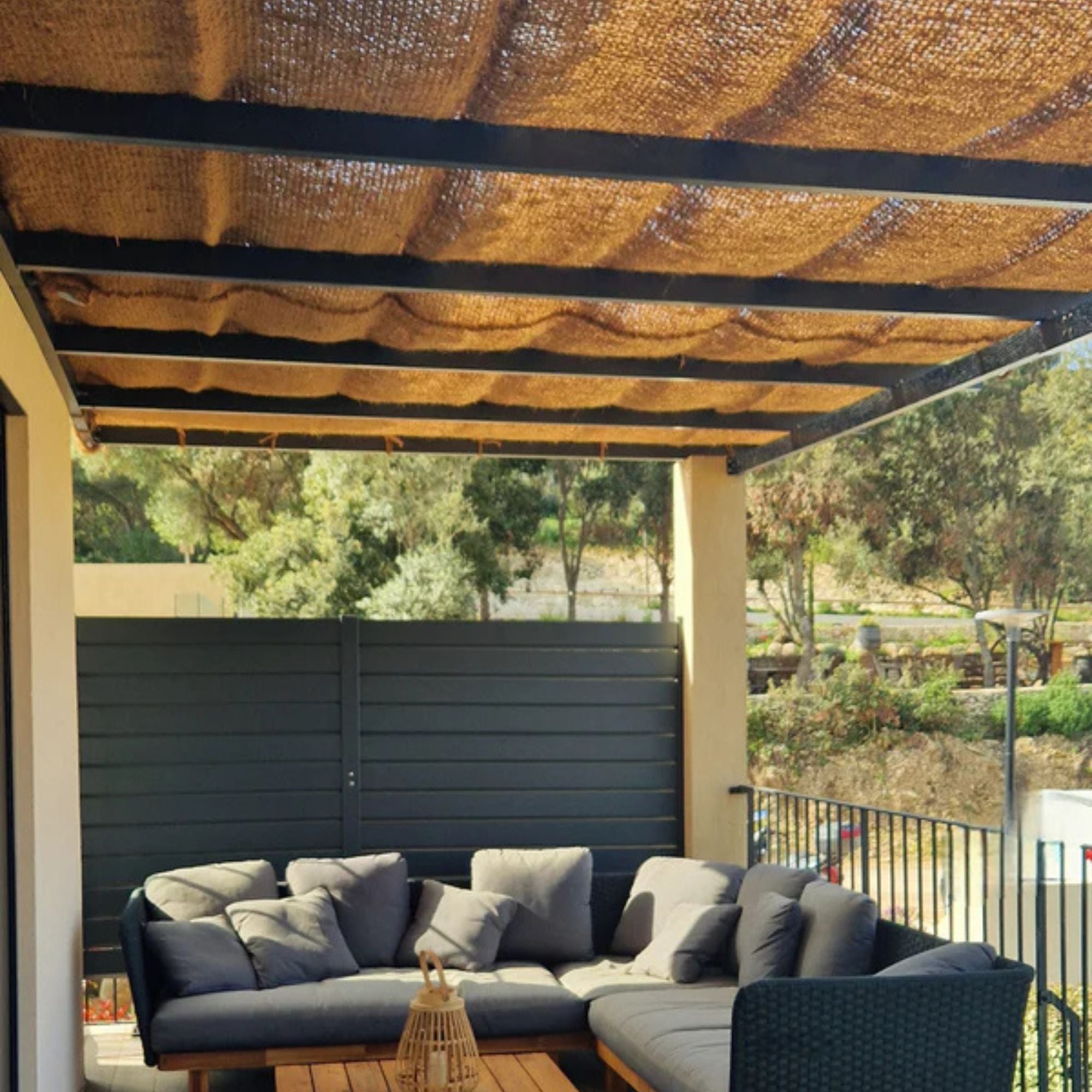Toile d'ombrage en fibre de coco pour pergola