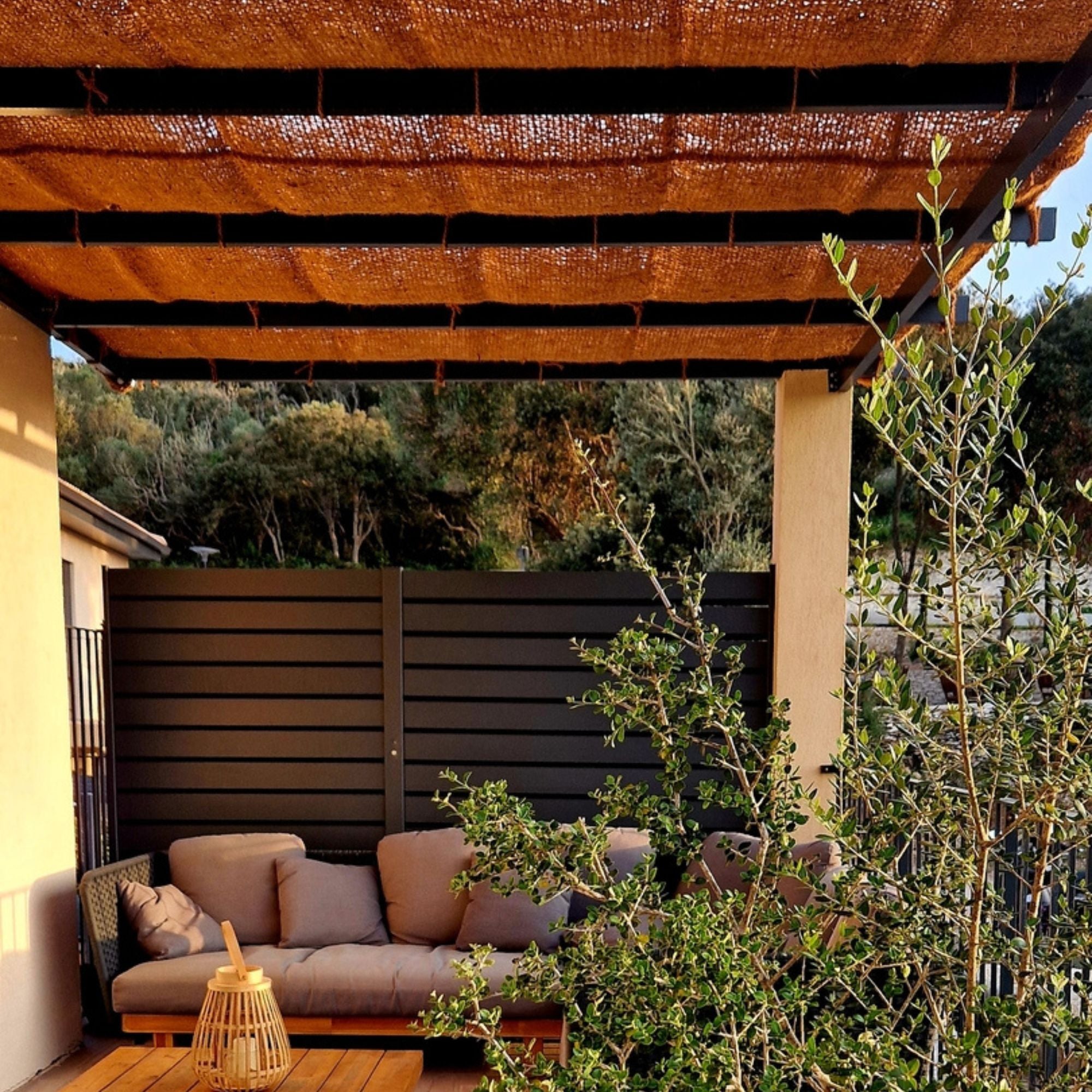 Toile d'ombrage en fibre de coco pour pergola